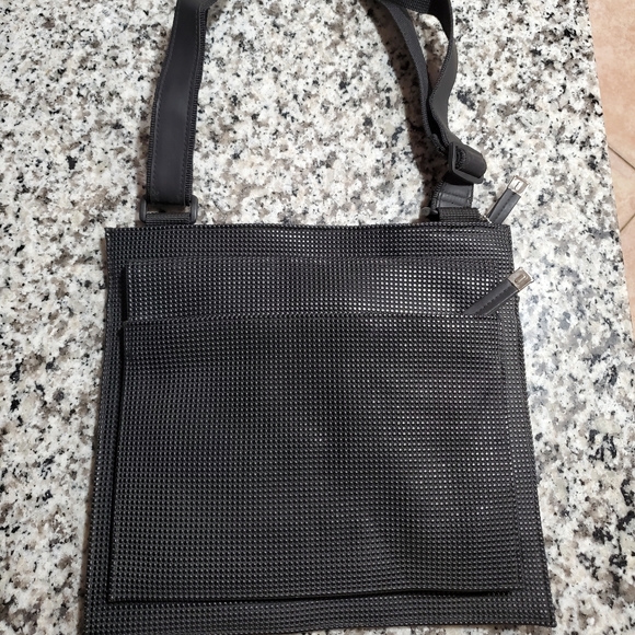 Everlane Bags Everlane Crossbody Travel Bag Poshmark